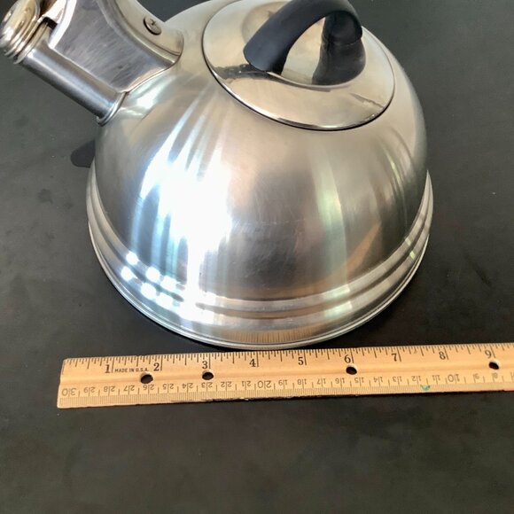 Whistling Tea Kettle - Picture 9 of 10
